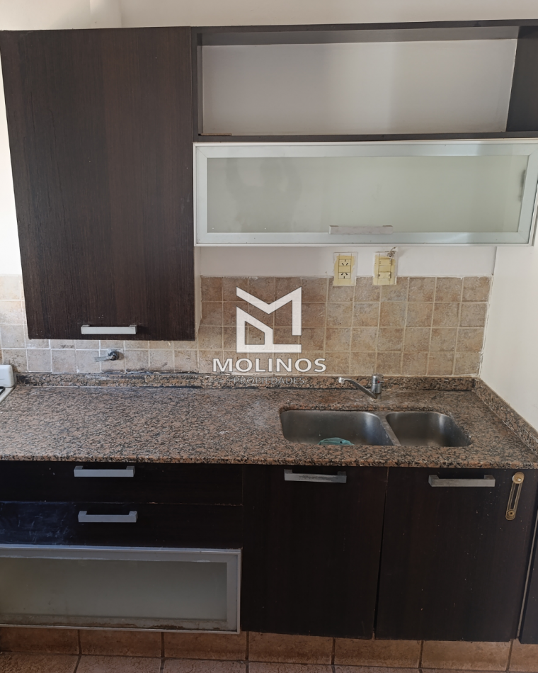 CASA EN VENTA. B° PORTAL DE GUEMES 