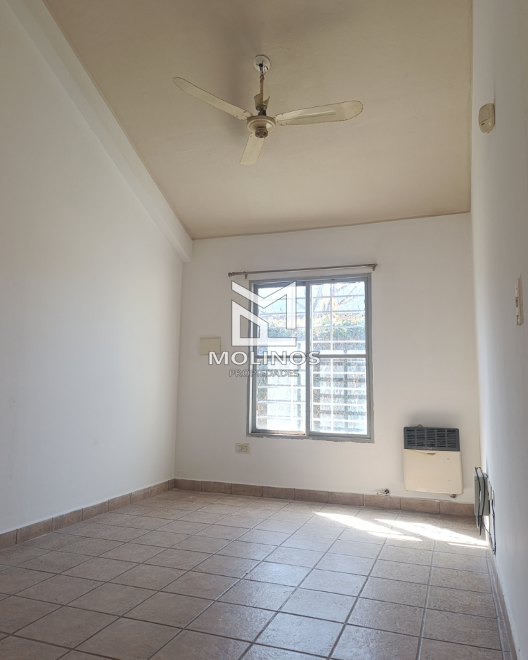 CASA EN VENTA. B° PORTAL DE GUEMES 