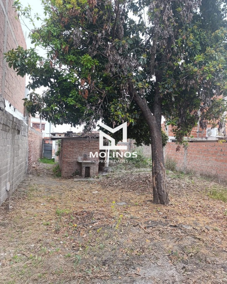 TERRENO EN VENTA. ZONA ALVARADO al 2400