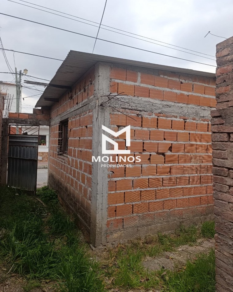 TERRENO EN VENTA. ZONA ALVARADO al 2400